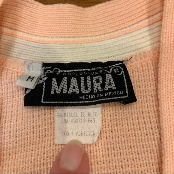 Vintage 1980s Maura pink and white cardigan with color blocking and stripes - Picture 7 of 7